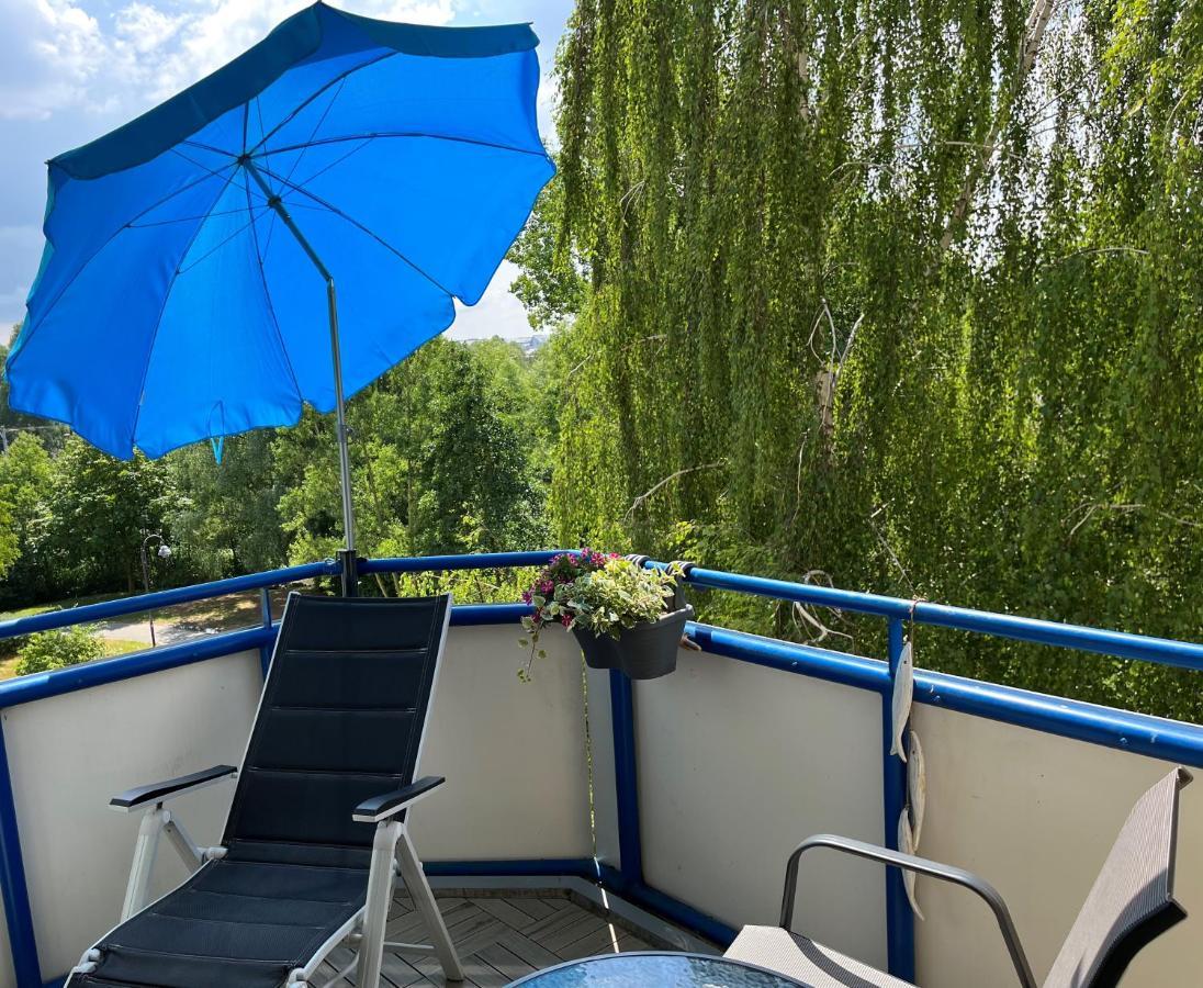 Aquamarin - Charmantes Mit Balkon *